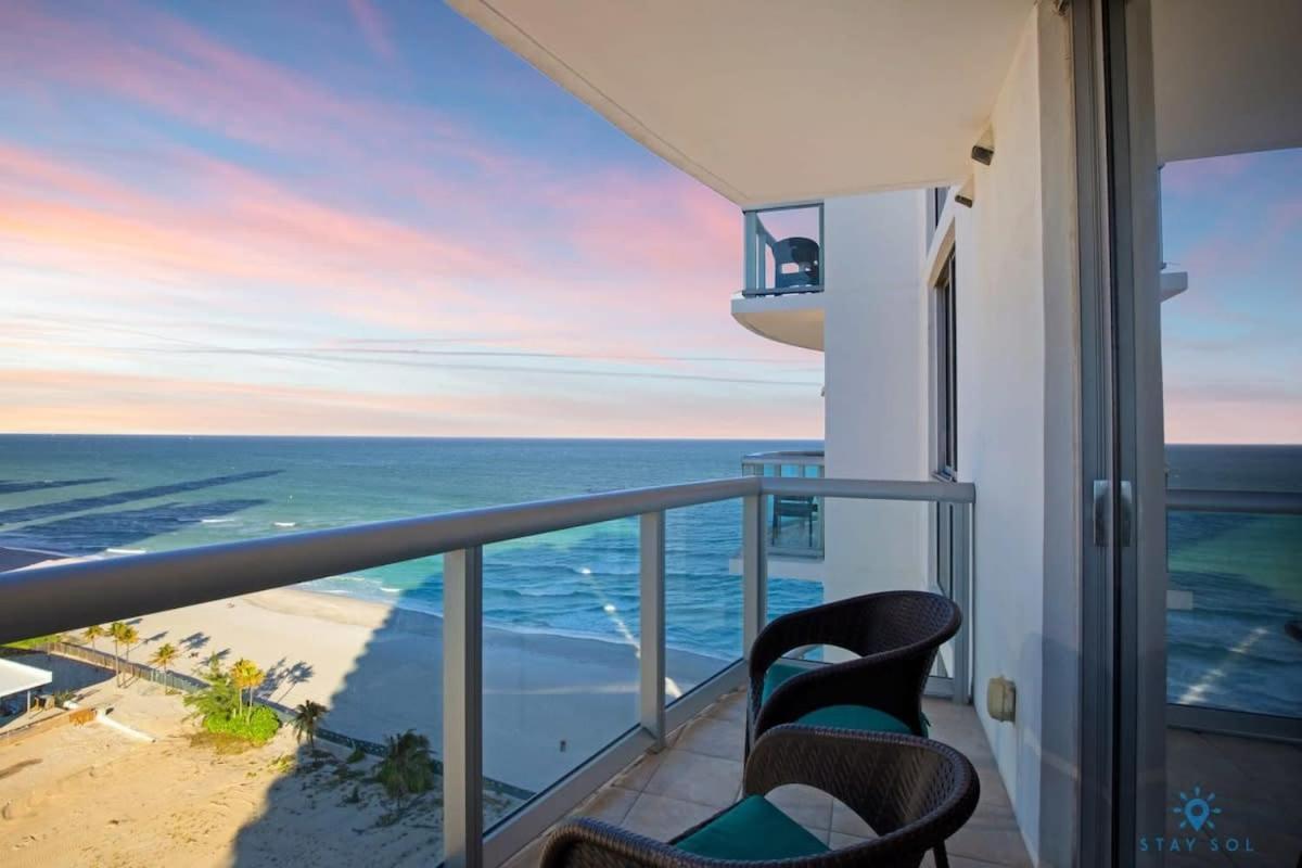 Beachfront Resort Pool Ocean View Balcony Miami Beach Exterior foto
